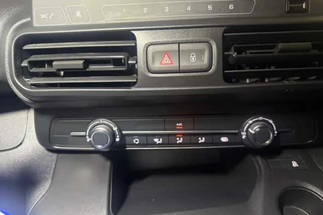 Peugeot Partner (2020) thumbnail 6