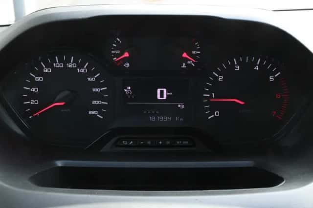 Peugeot Partner (2021) thumbnail 4