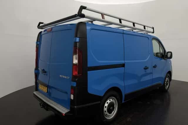 Renault Trafic (2020) thumbnail 3