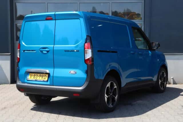 Ford E-Transit (2025) thumbnail 3