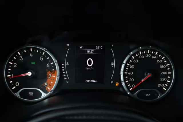 Jeep Renegade (2017) thumbnail 4