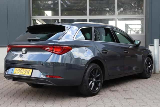 SEAT Leon Sportstourer (2020) thumbnail 3