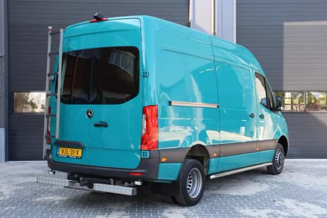 Mercedes-Benz Sprinter (2021) thumbnail 3