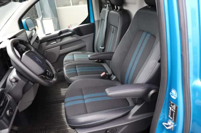 Ford E-Transit Custom (2024) thumbnail 5