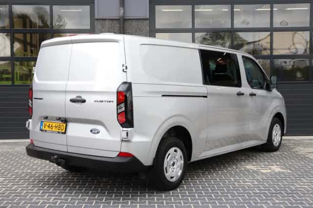 Ford Transit Custom (2024) thumbnail 3
