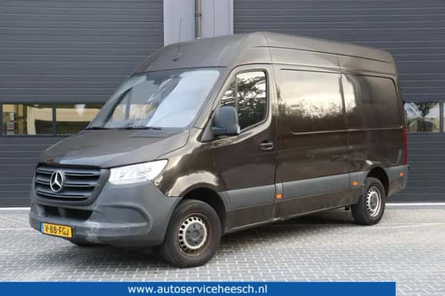 Mercedes-Benz Sprinter (2019) thumbnail 1