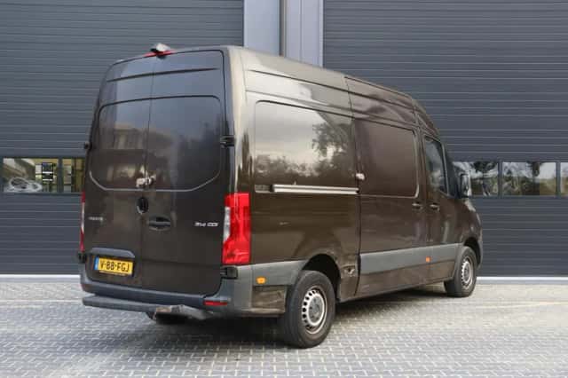 Mercedes-Benz Sprinter (2019) thumbnail 3