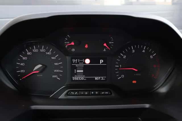 Peugeot Partner (2020) thumbnail 4