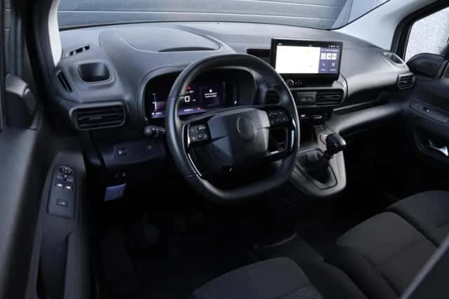 Citroën Berlingo (2024) thumbnail 2