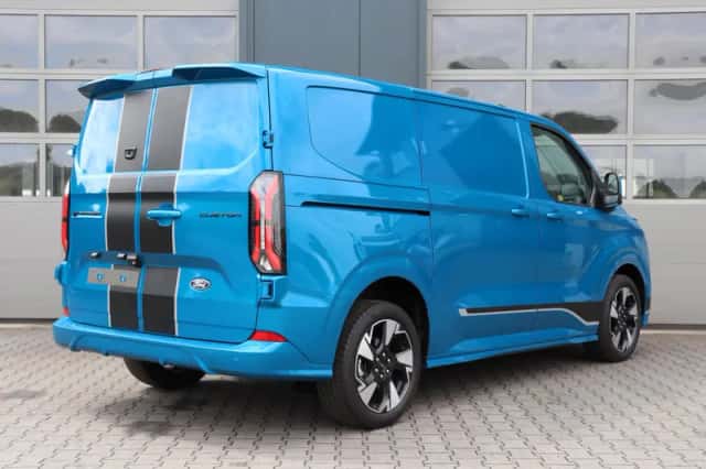 Ford E-Transit Custom (2024) thumbnail 1