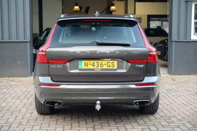 Volvo XC60 (2017) thumbnail 5