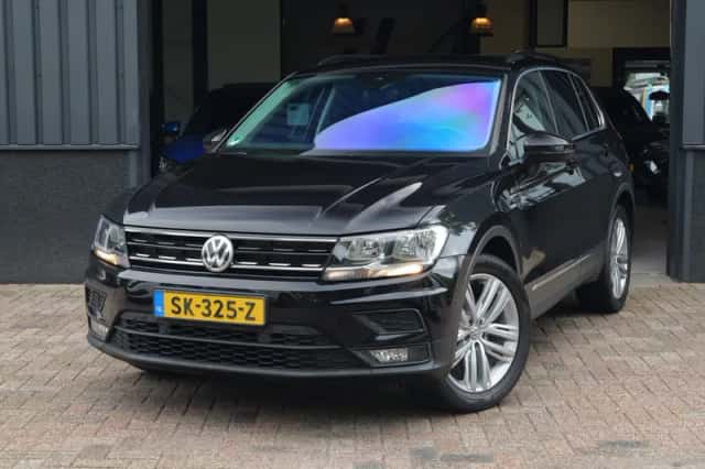 Volkswagen Tiguan (2018) thumbnail 1