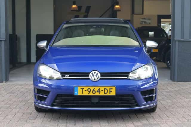 Volkswagen Golf (2014) thumbnail 4