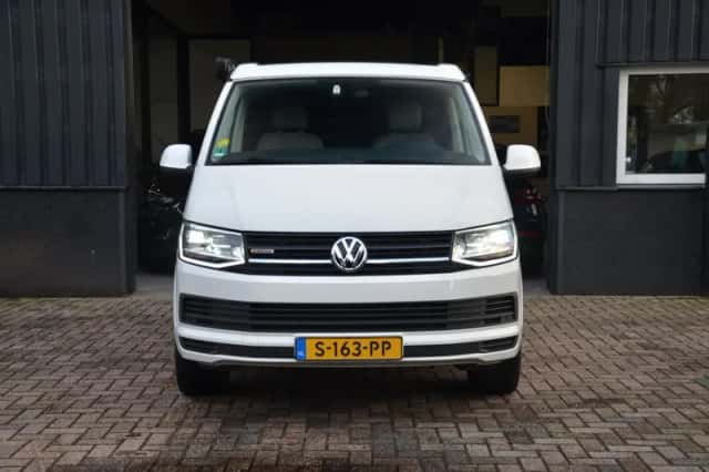 Volkswagen California (2016) thumbnail 4