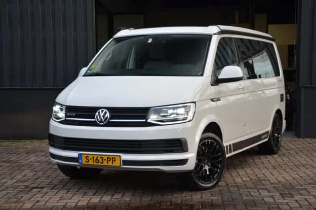 Volkswagen California (2016) thumbnail 6