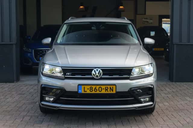 Volkswagen Tiguan (2018) thumbnail 4