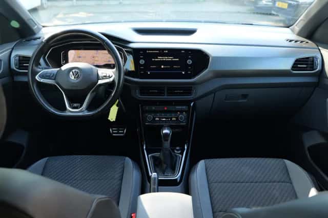Volkswagen T-Cross (2019) thumbnail 2