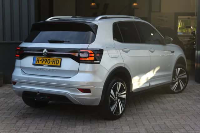 Volkswagen T-Cross (2019) thumbnail 3
