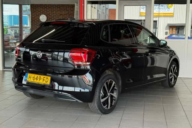 Volkswagen Polo (2020) thumbnail 2