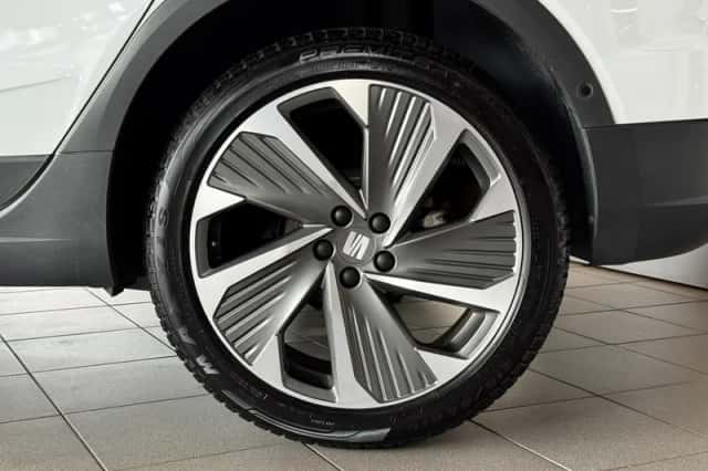 SEAT Arona (2024) thumbnail 4