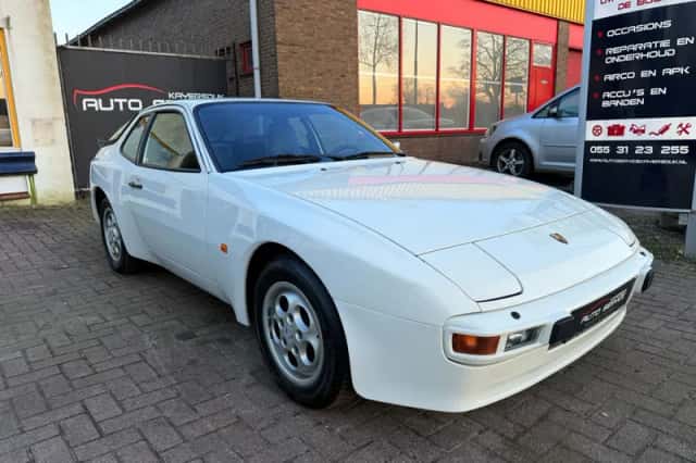 Porsche 944 (1986) thumbnail 1