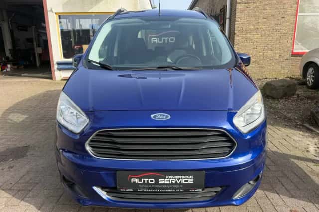 Ford Tourneo Courier (2016) thumbnail 3