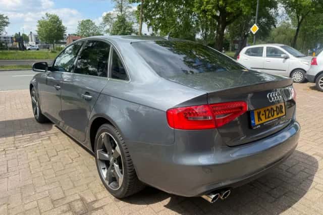 Audi A4 (2013) thumbnail 6