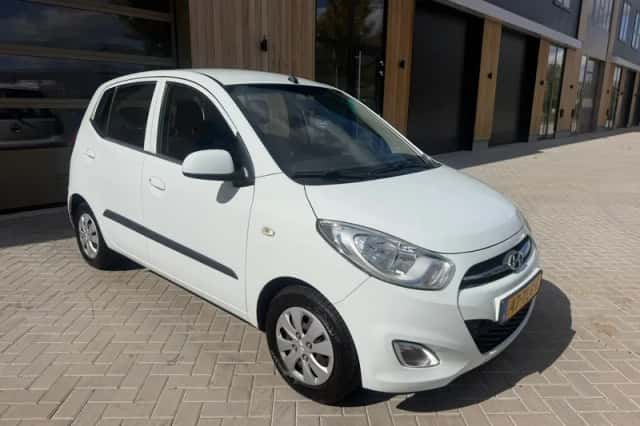 Hyundai i10 (2012) thumbnail 1