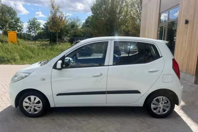 Hyundai i10 (2012) thumbnail 4