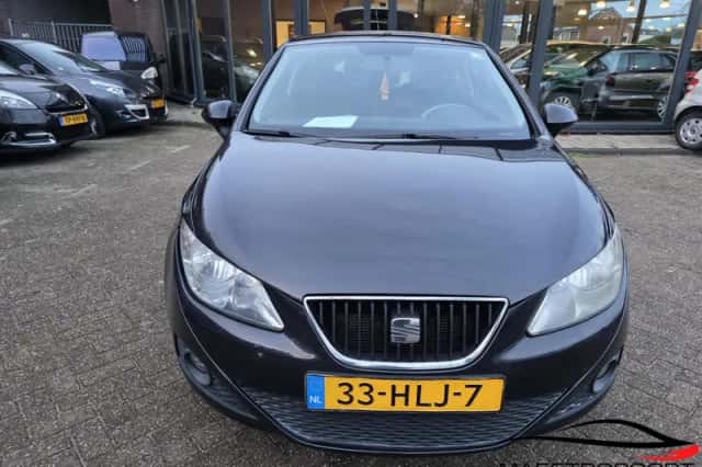 SEAT Ibiza (2009) thumbnail 2