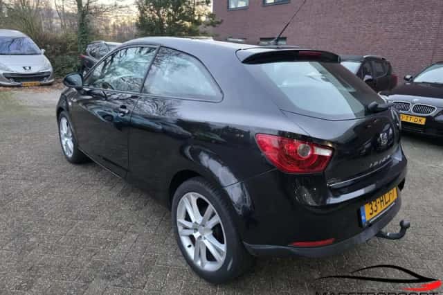 SEAT Ibiza (2009) thumbnail 5