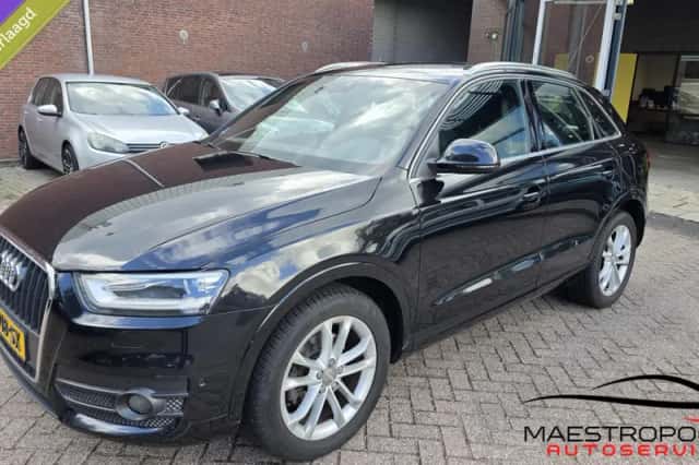 Audi Q3 (2012) thumbnail 1