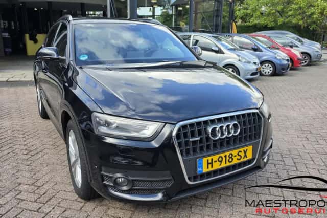 Audi Q3 (2012) thumbnail 2