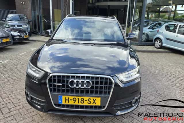 Audi Q3 (2012) thumbnail 3