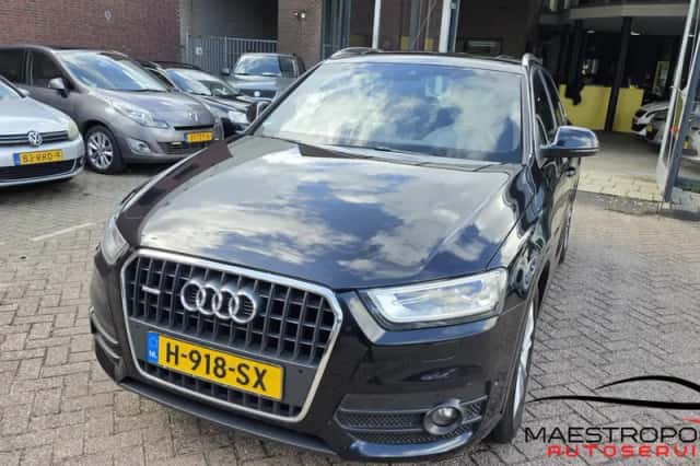 Audi Q3 (2012) thumbnail 4