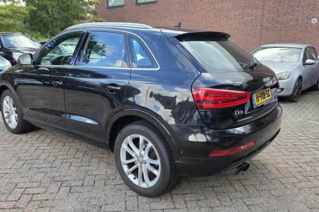 Audi Q3 (2012) thumbnail 6