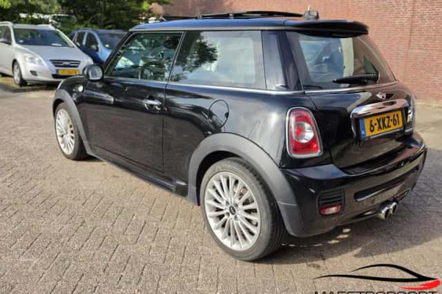 MINI One (2012) thumbnail 5