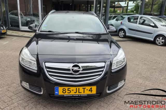 Opel Insignia Sports Tourer (2009) thumbnail 3
