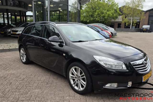 Opel Insignia Sports Tourer (2009) thumbnail 5