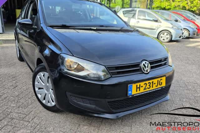 Volkswagen Polo (2010) thumbnail 1