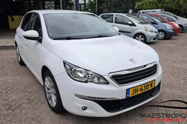 Peugeot 308 (2016) thumbnail 3