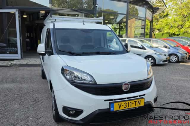 Fiat Doblò Cargo (2018) thumbnail 3