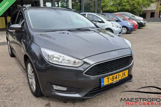 Ford Focus (2015) thumbnail 1