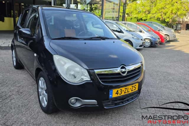 Opel Agila (2008) thumbnail 2