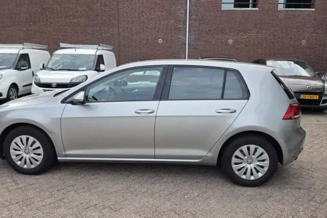 Volkswagen Golf (2014) thumbnail 6