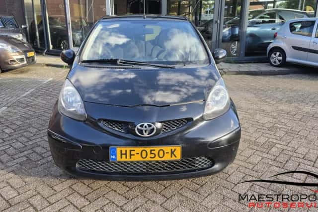 Toyota Aygo (2007) thumbnail 3