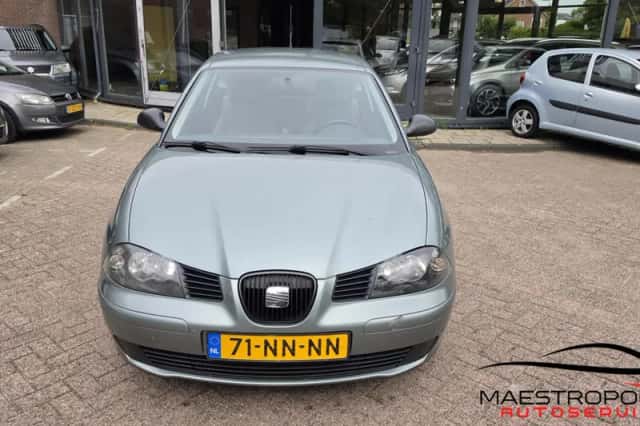 SEAT Ibiza (2004) thumbnail 1