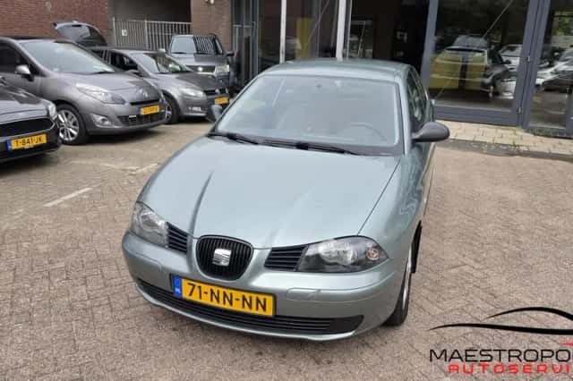 SEAT Ibiza (2004) thumbnail 2