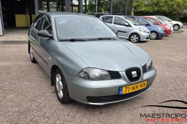 SEAT Ibiza (2004) thumbnail 4