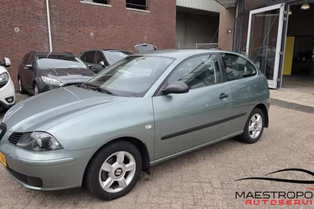 SEAT Ibiza (2004) thumbnail 5